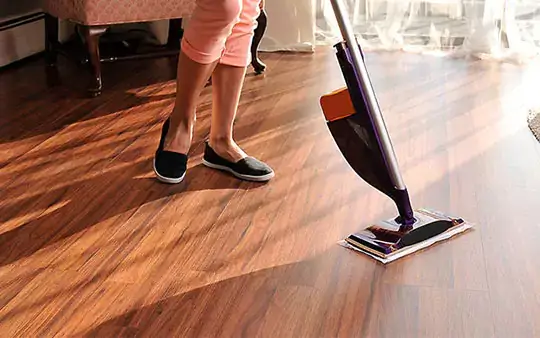 Laminate floor cleaning | Donald E. McNabb Flooring